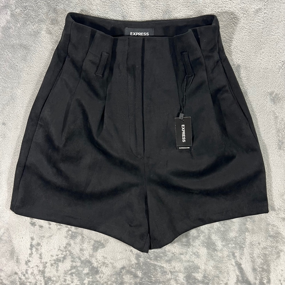 EXPRESS Shorts Womens 2 Black NWT Extreme High Rise Midi Pleated New Faux Zipper